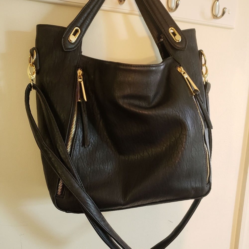 Jessica Simpson purse